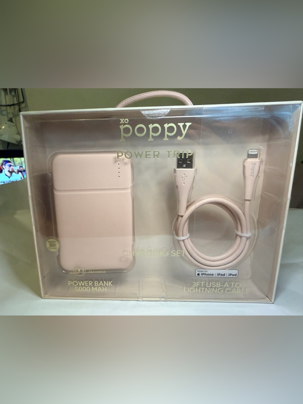 poppy Power Trip 5000mAh Portable Power Bank & 3ft Lightning Cable - Pink